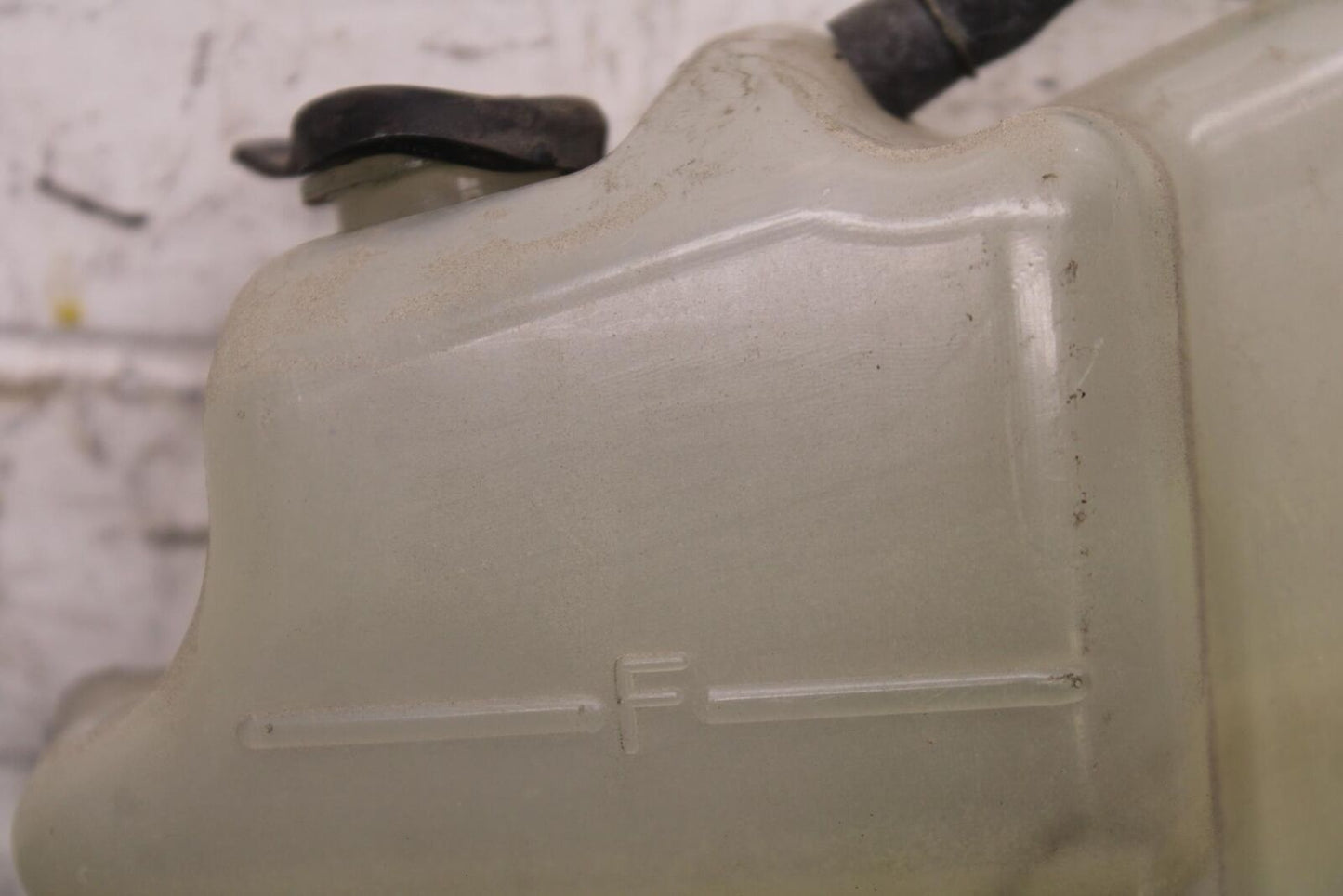 2005 Kawasaki Vulcan 1600 VN1600A COOLANT WATER TANK RESERVOIR BOTTLE BB574