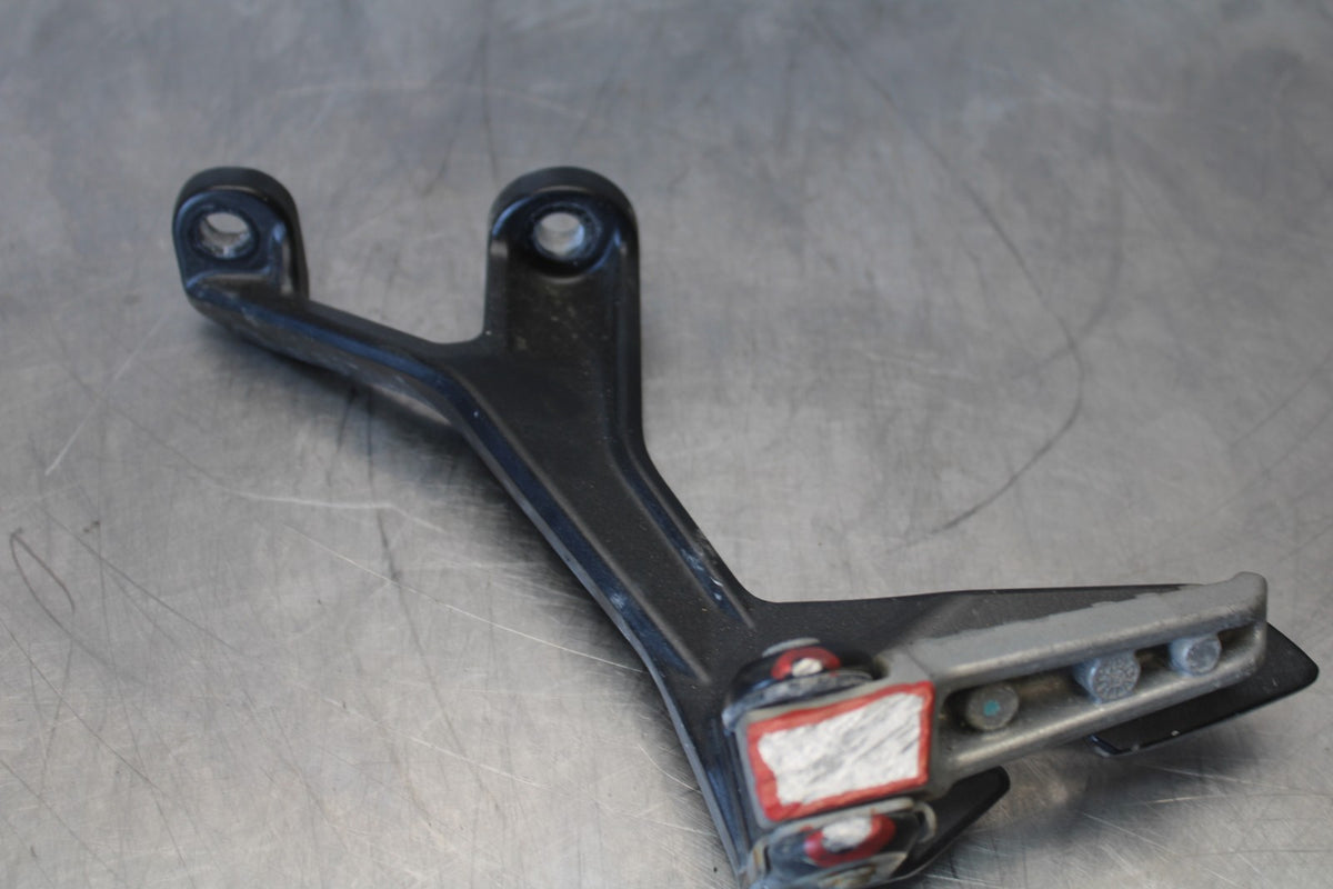 24-25 KAWASAKI NINJA 500 ABS LEFT REAR BACK PASSENGER PEG BB899