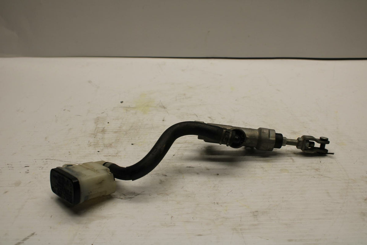06-07 SUZUKI GSXR600 REAR BACK BRAKE MASTER CYLINDER W RESERVOIR BB245
