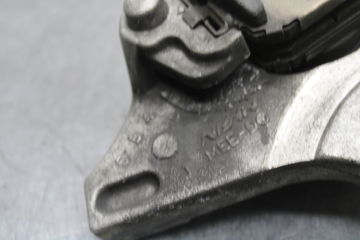 05-06 HONDA CBR600RR REAR BACK BRAKE CALIPER W MOUNT BRACKET BB727