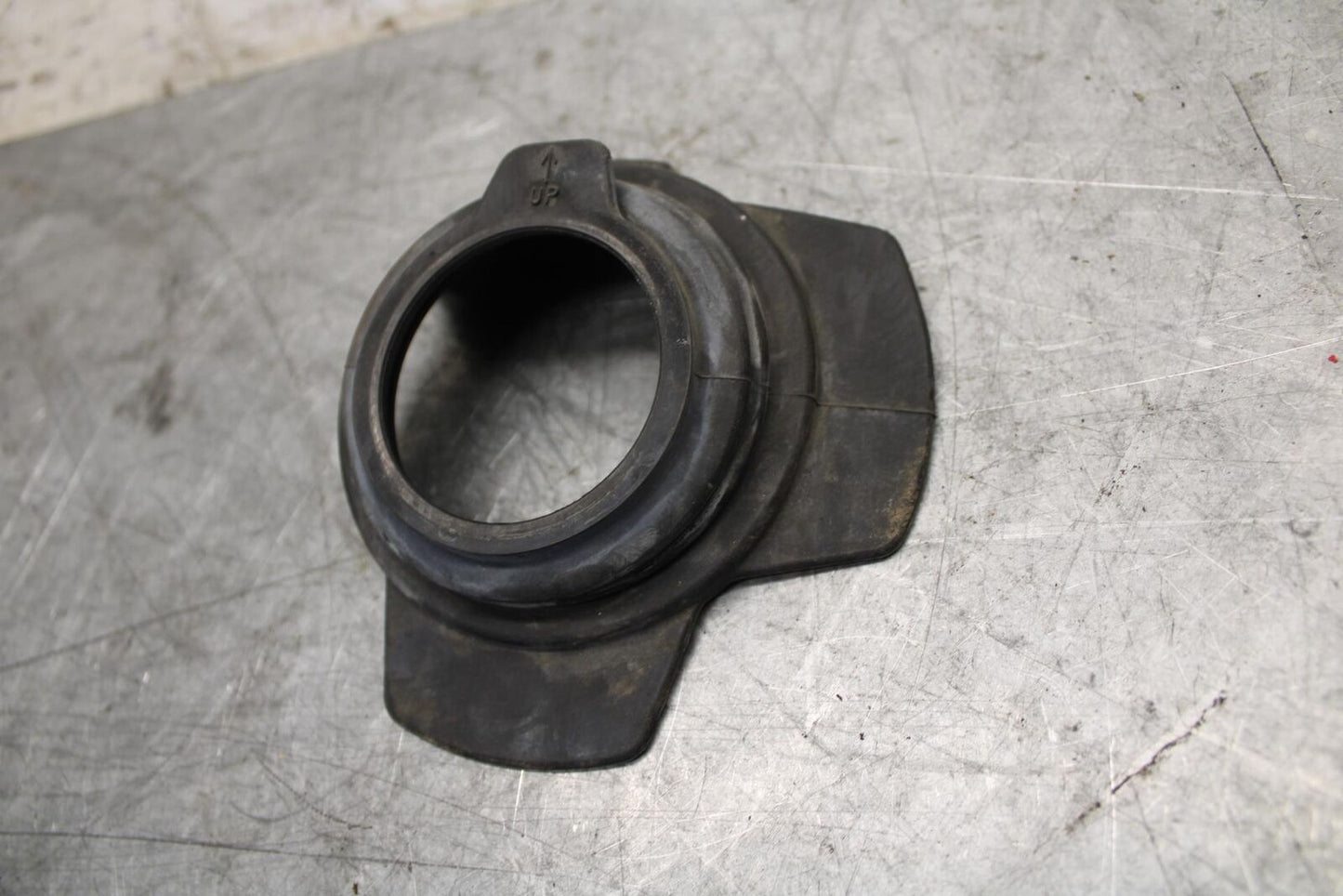 2004 Honda ST1300 ENGINE MOTOR  SHAFT CRANKSHAFT COVER SEAL BB49
