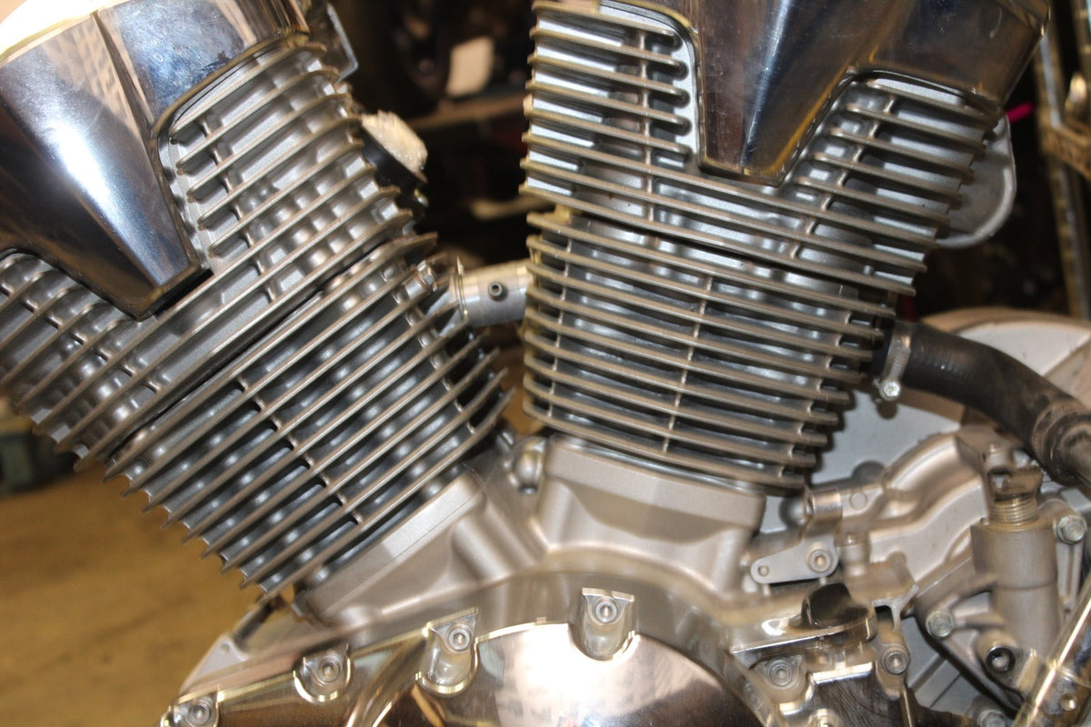 07 HONDA VTX1300R ENGINE MOTOR BB825