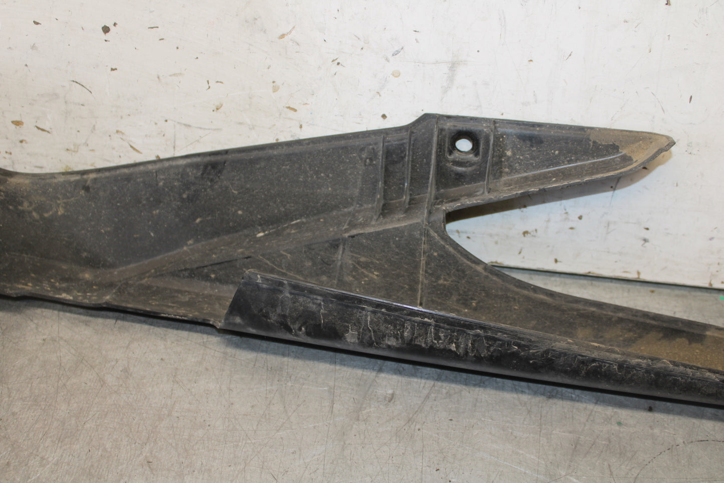 13-15 HONDA CBR500R REAR BACK DRIVE CHAIN GUARD COVER SHIELD 40510-MGZ-J00 BB704