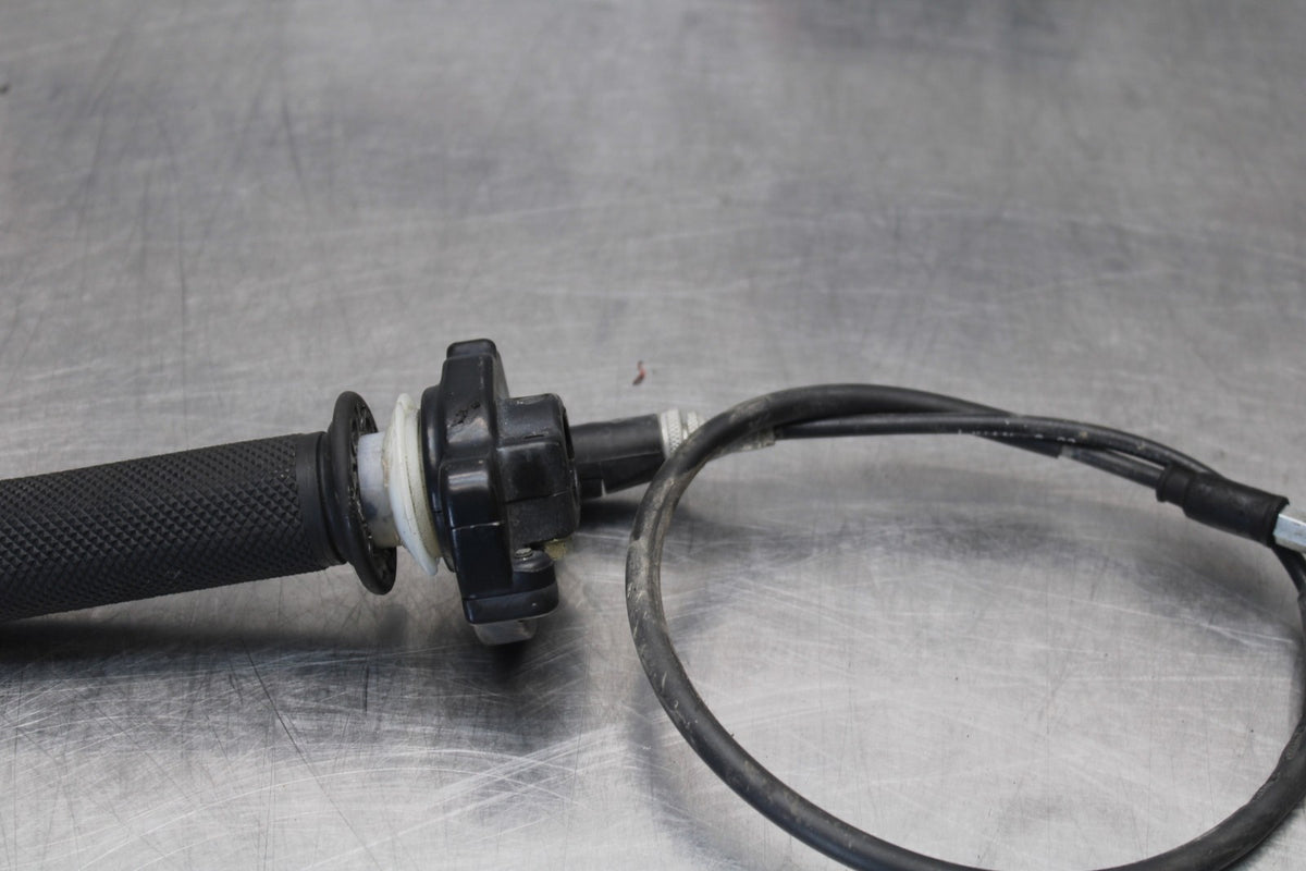 05 DUCATI SUPERSPORT 800 THROTTLE CABLE LINE HOUSING GUIDE BB913