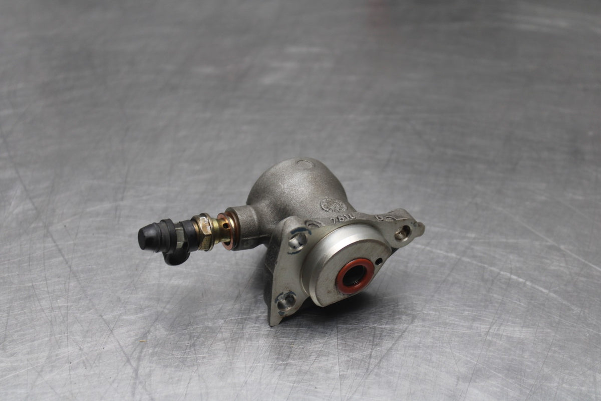 02 DUCATI MONSTER 620 CLUTCH SLAVE PISTON CYLINDER BB851