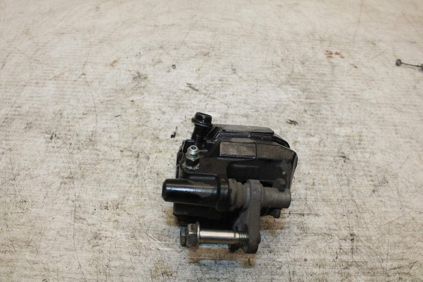 12-13 KAWASAKI EX300 NINJA LEFT FRONT BRAKE CALIPER BB373