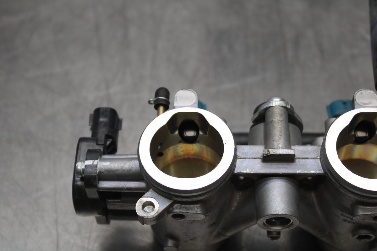 14-17 YAMAHA FZ07 MAIN FUEL INJECTORS / THROTTLE BODIES BB162
