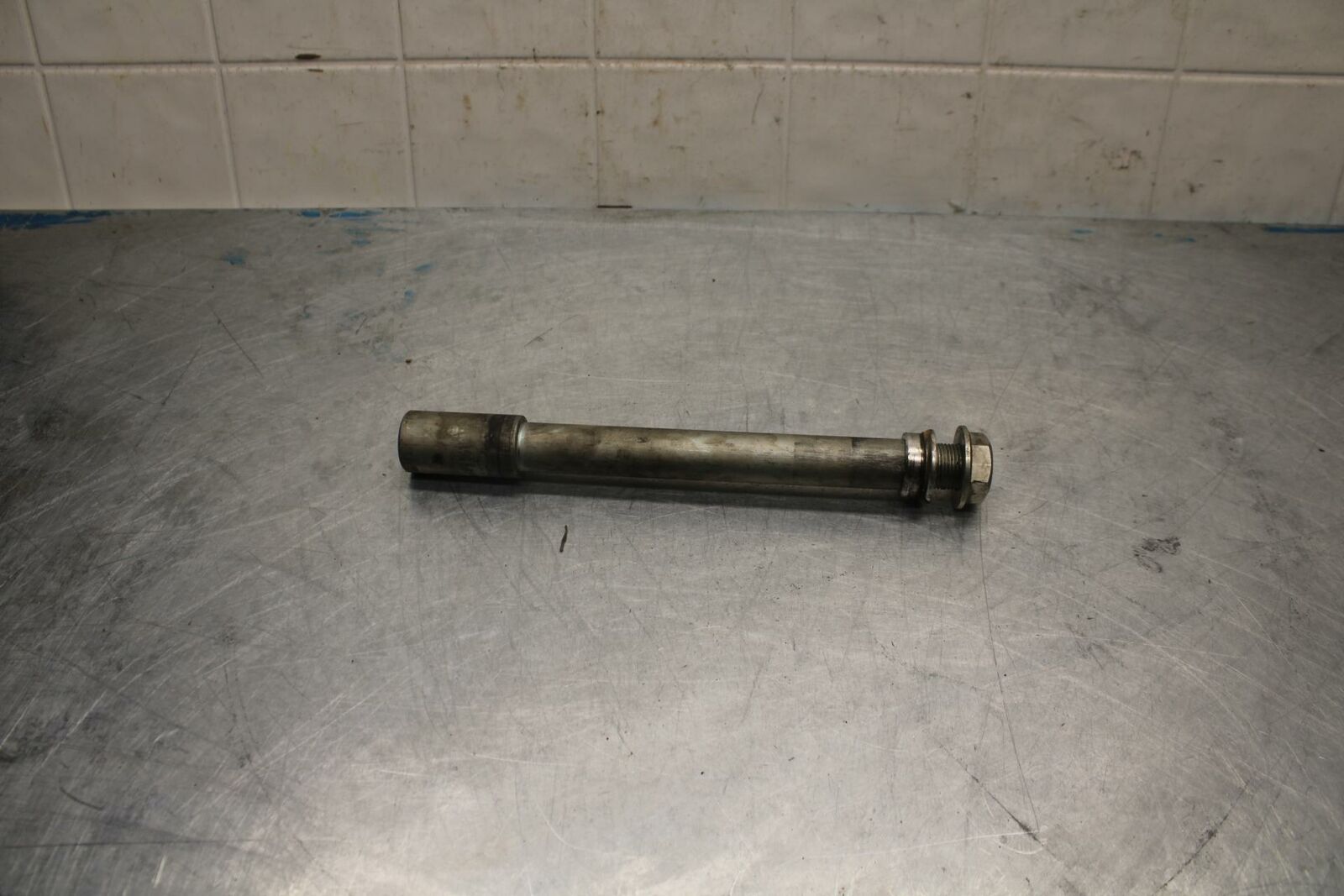 11-22 SUZUKI GSXR600 FRONT WHEEL RIM AXLE PIVOT BOLT BB422