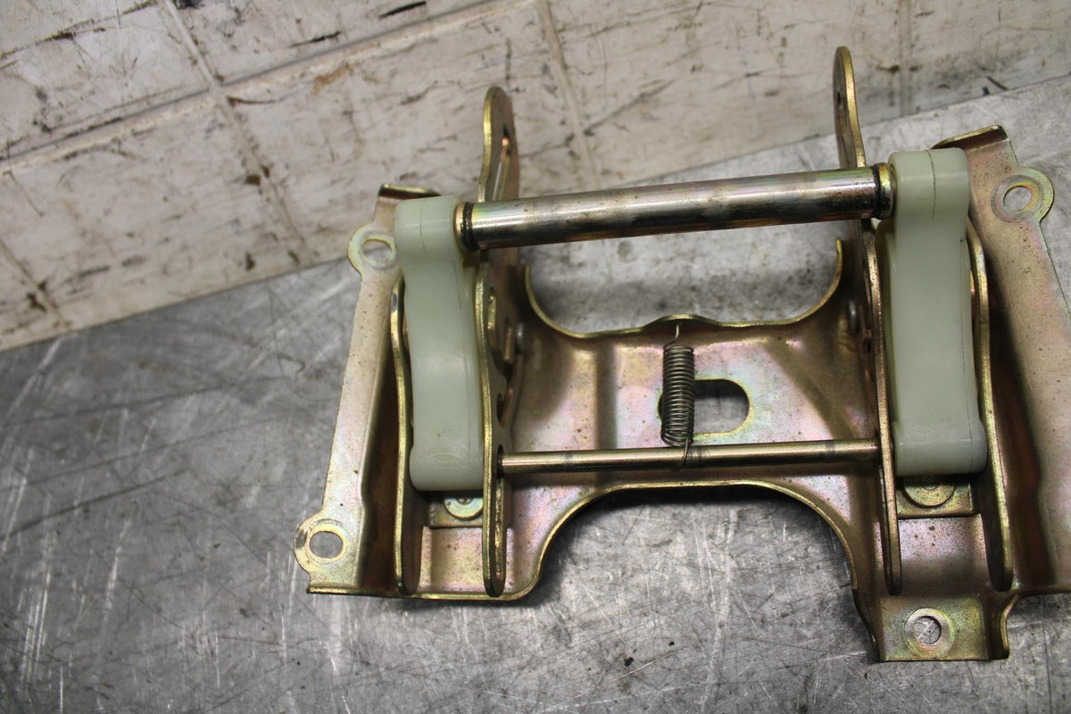 2004 Honda ST1300  SEAT MOUNTING BRACKET MOUNT BB49