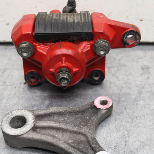 04-09 SUZUKI GS 500 FH GS500F REAR BACK BRAKE CALIPER W MOUNT BRACKET BB97