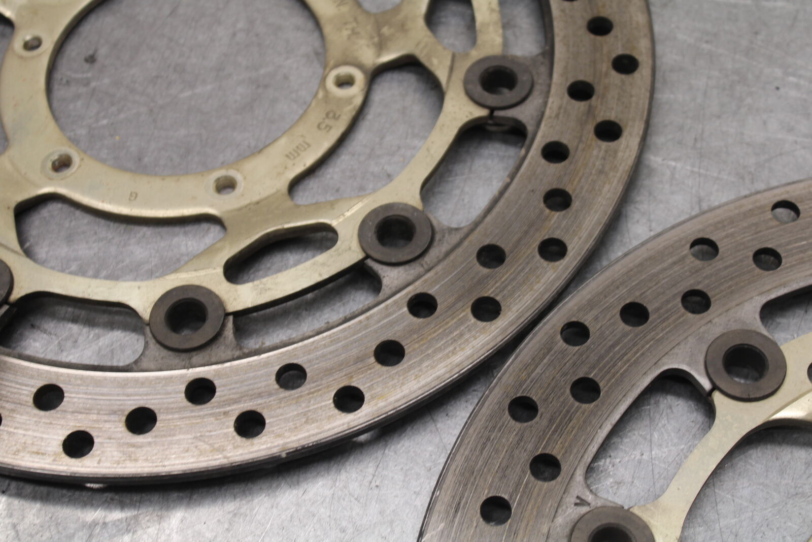 05-06 HONDA CBR600RR FRONT LEFT RIGHT BRAKE ROTORS DISCS 45120-MEE-D01  BB689