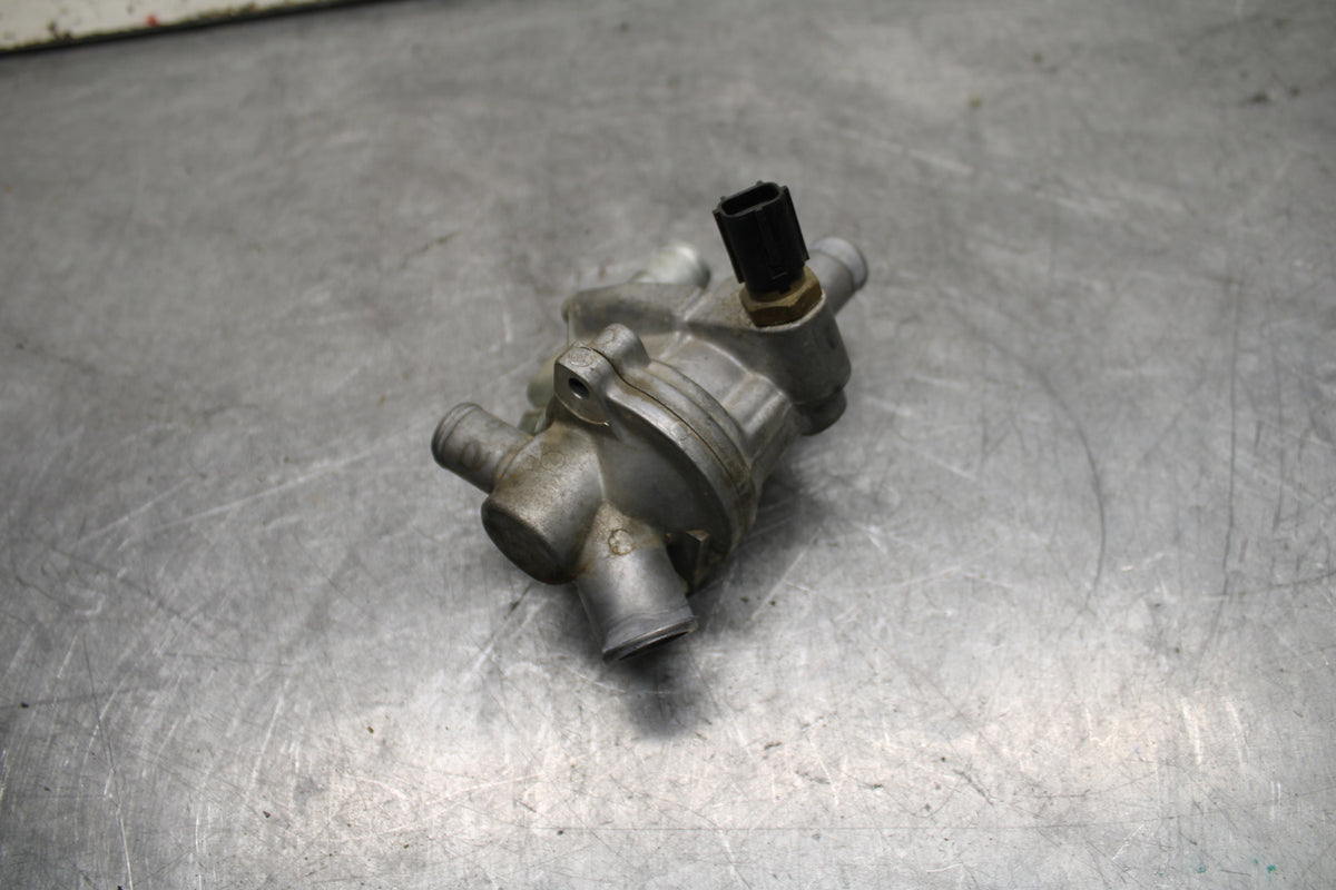 14-15 YAMAHA V STAR 1300 XVS1300CT TOURER THERMOSTAT W HOUSING ASSEMBLY BB722