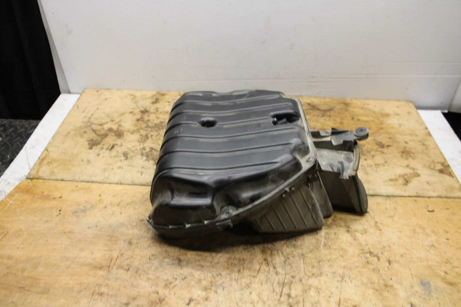 13-18 KAWASAKI NINJA ZX6R AIRBOX AIR INTAKE FILTER BOX BB342