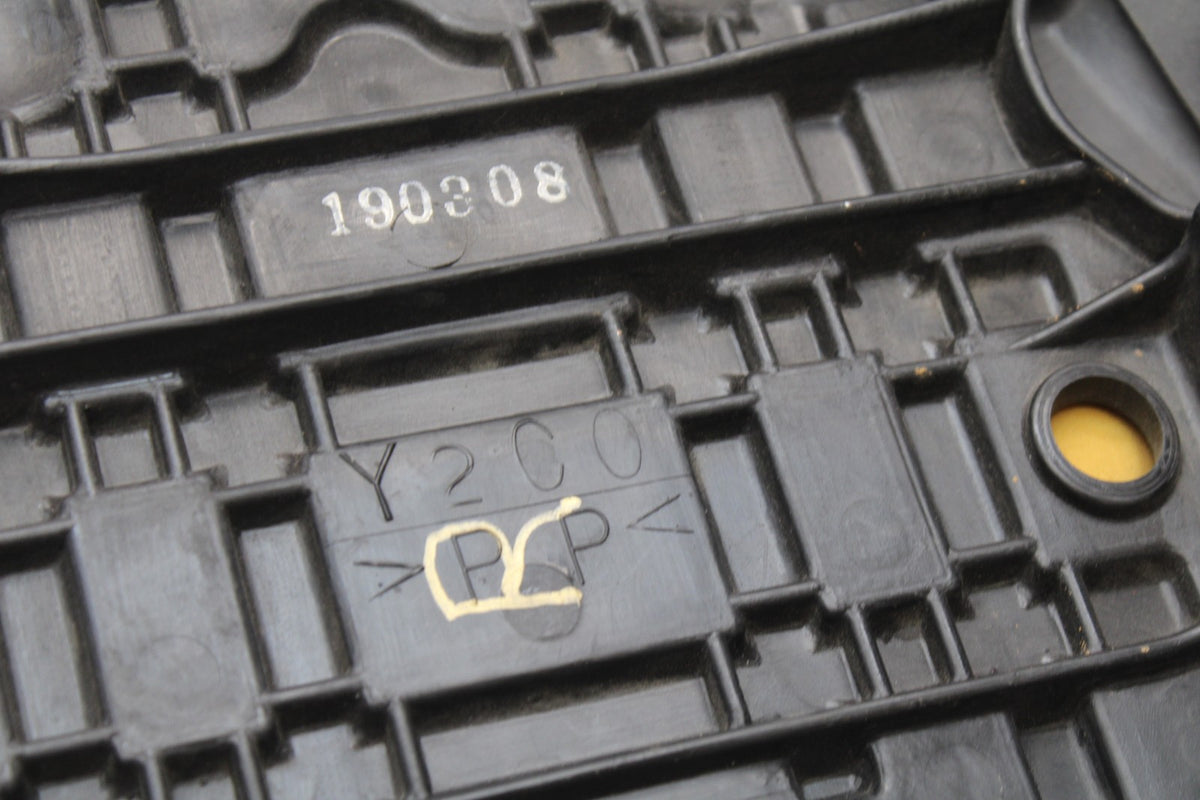 06-07 YAMAHA YZF R6 FRONT DRIVERS SEAT PAD SADDLE PILLION BB763