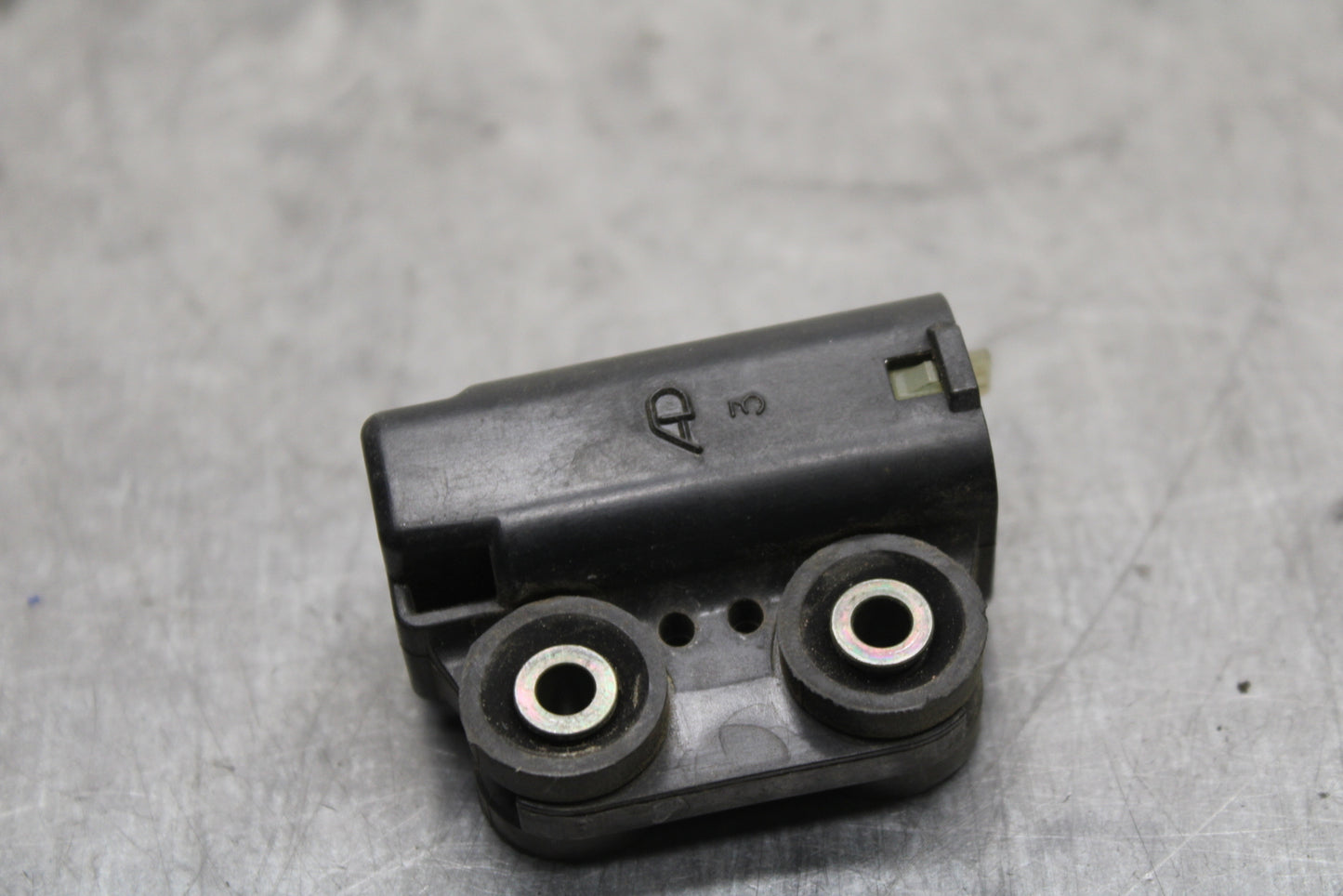 04-05 YAMAHA YZF R1 TIP OVER BANK ANGLE CRASH SENSOR SWITCH BB131
