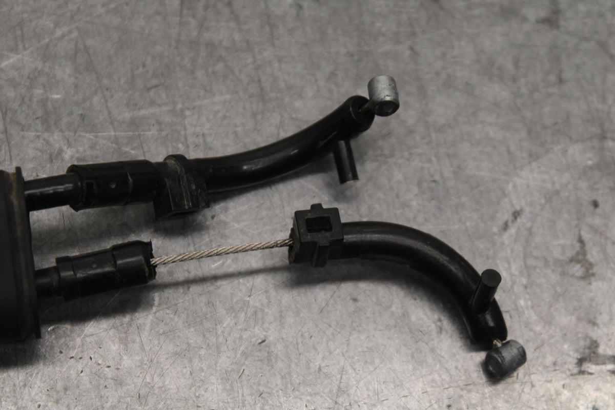 07-08 YAMAHA YZF R1 THROTTLE CABLES LINES BB675