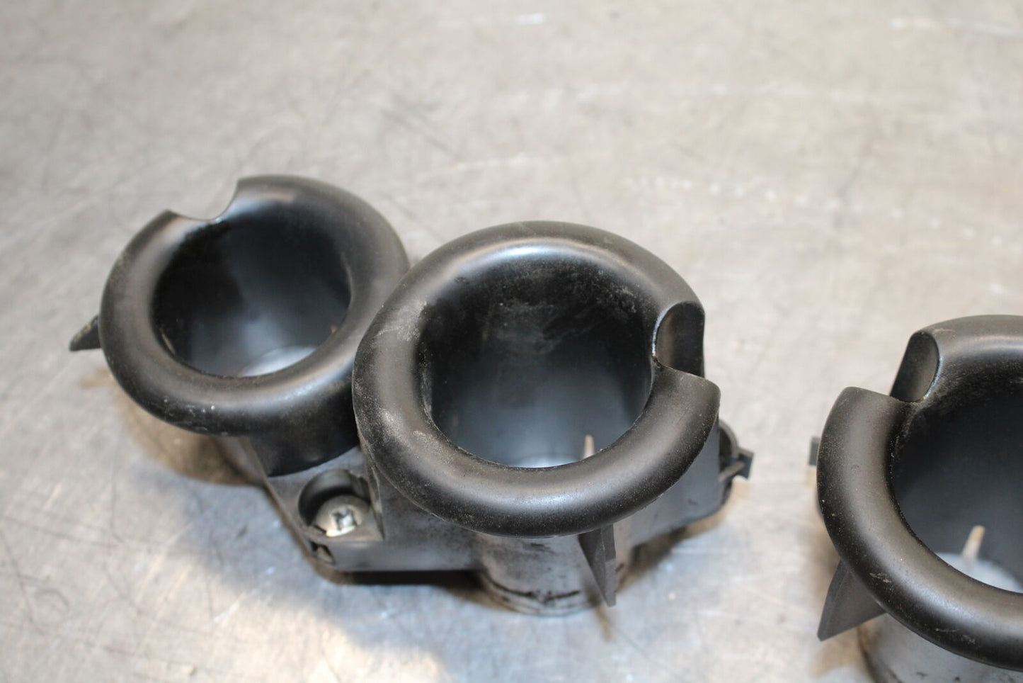 05-06 HONDA CBR600RR AIRBOX INTAKE VELOCITY STACKS BB739