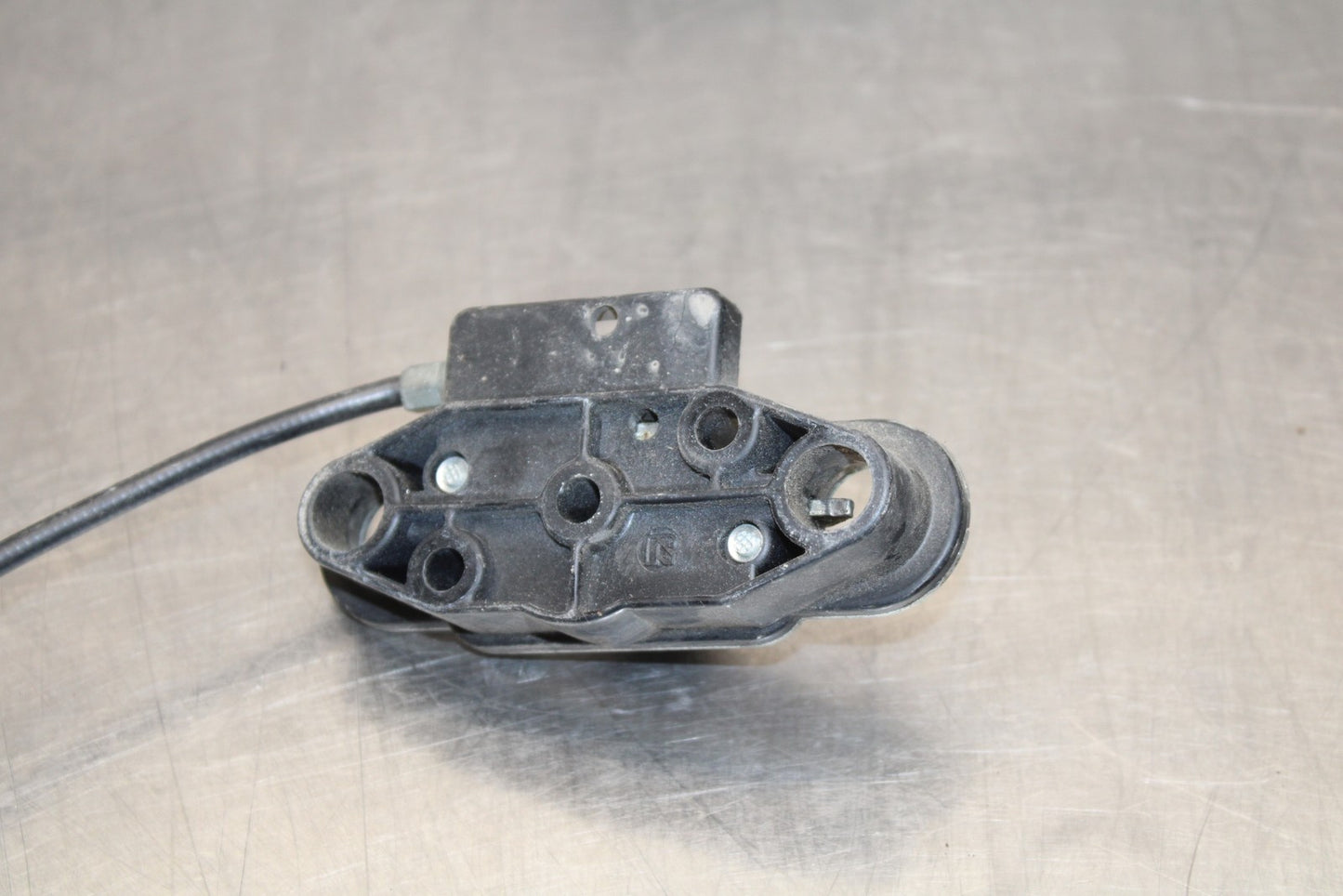 07-08 KAWASAKI NINJA ZX6R REAR PASSENGER SEAT LATCH LOCK ASSEMBLY BB203