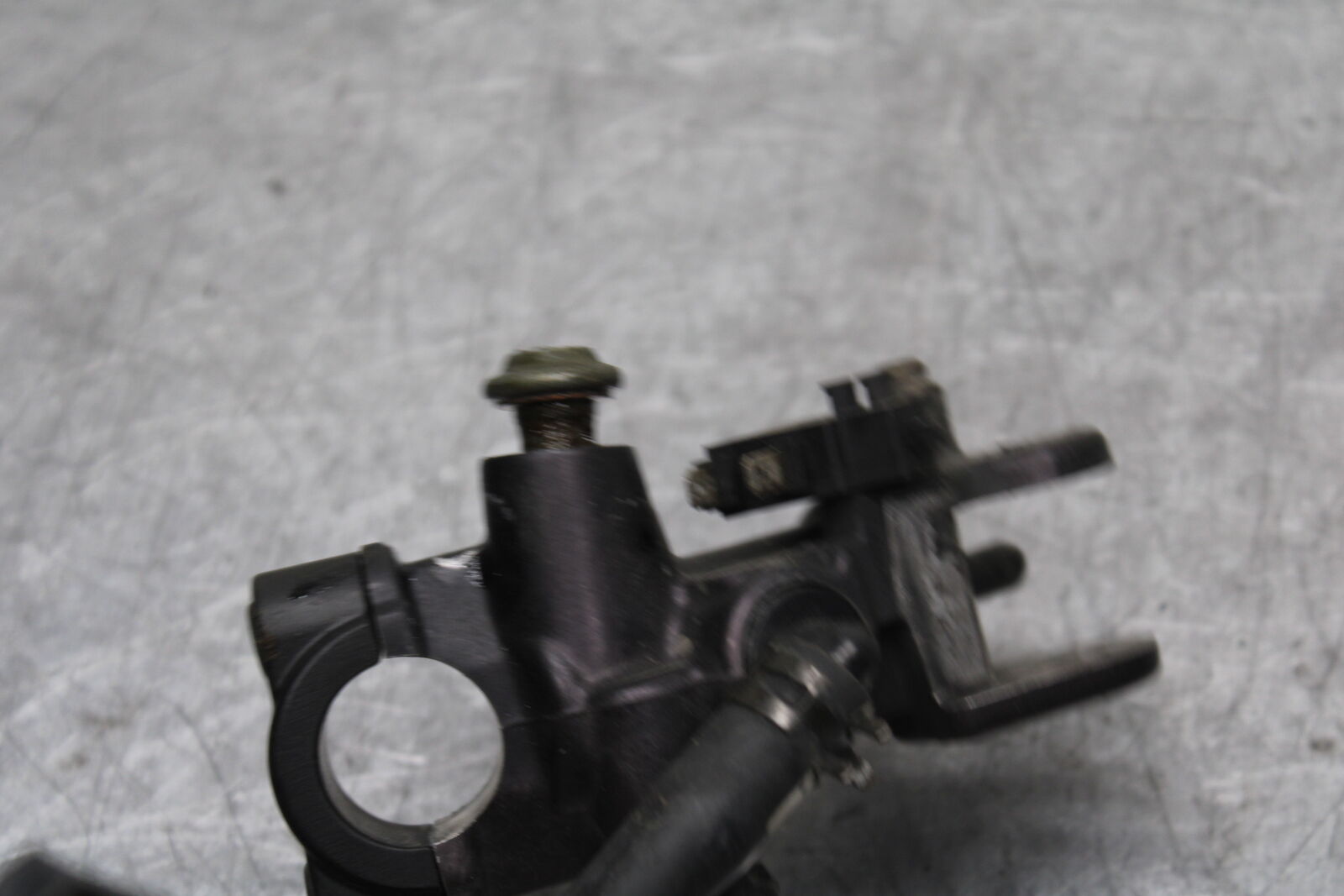 06 YAMAHA YZF R6 FRONT BRAKE MASTER CYLINDER BB716