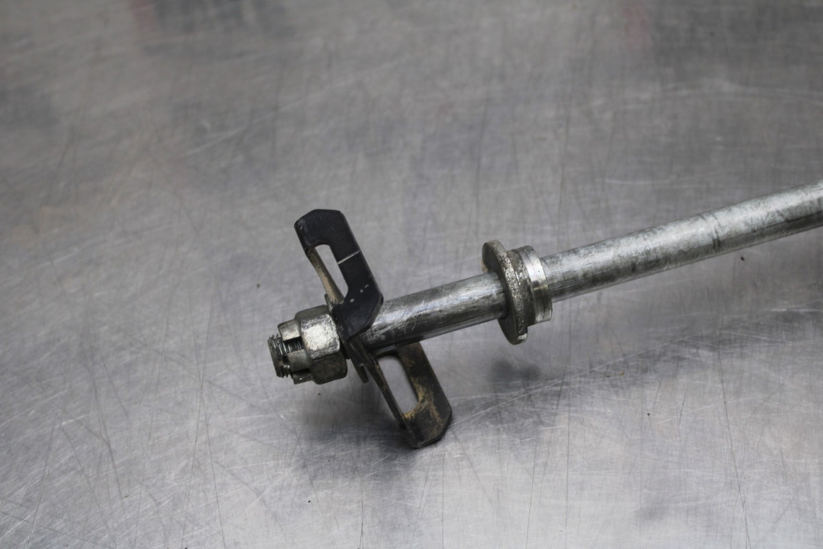 96 KAWASAKI NINJA 500 EX500A REAR AXLE BACK WHEEL RIM PIVOT BOLT AXEL BB768