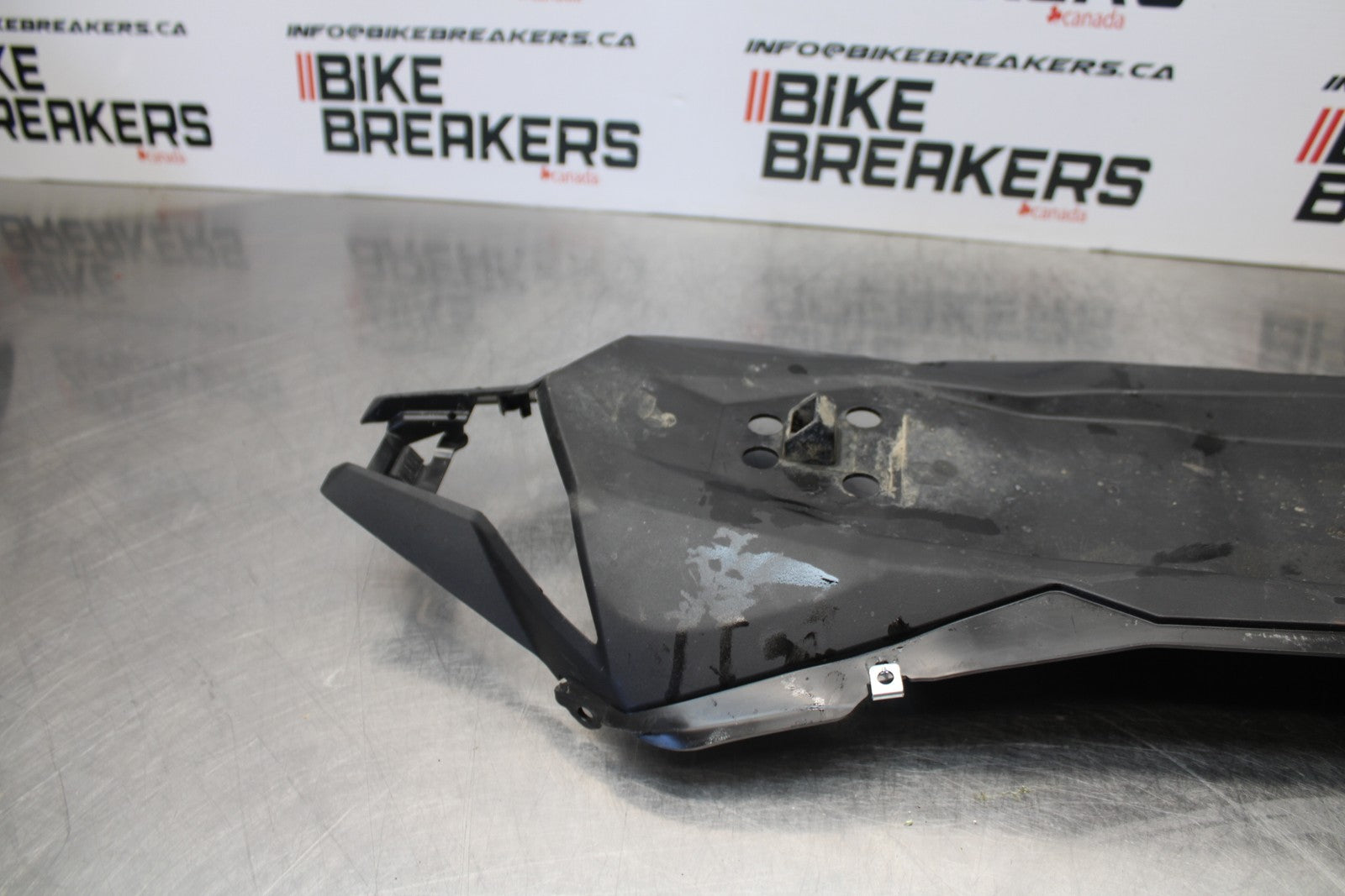 18-23 KAWASAKI NINJA 400 EX400 ABS REAR TAIL UNDERTAIL FAIRING COWL FENDER BB192