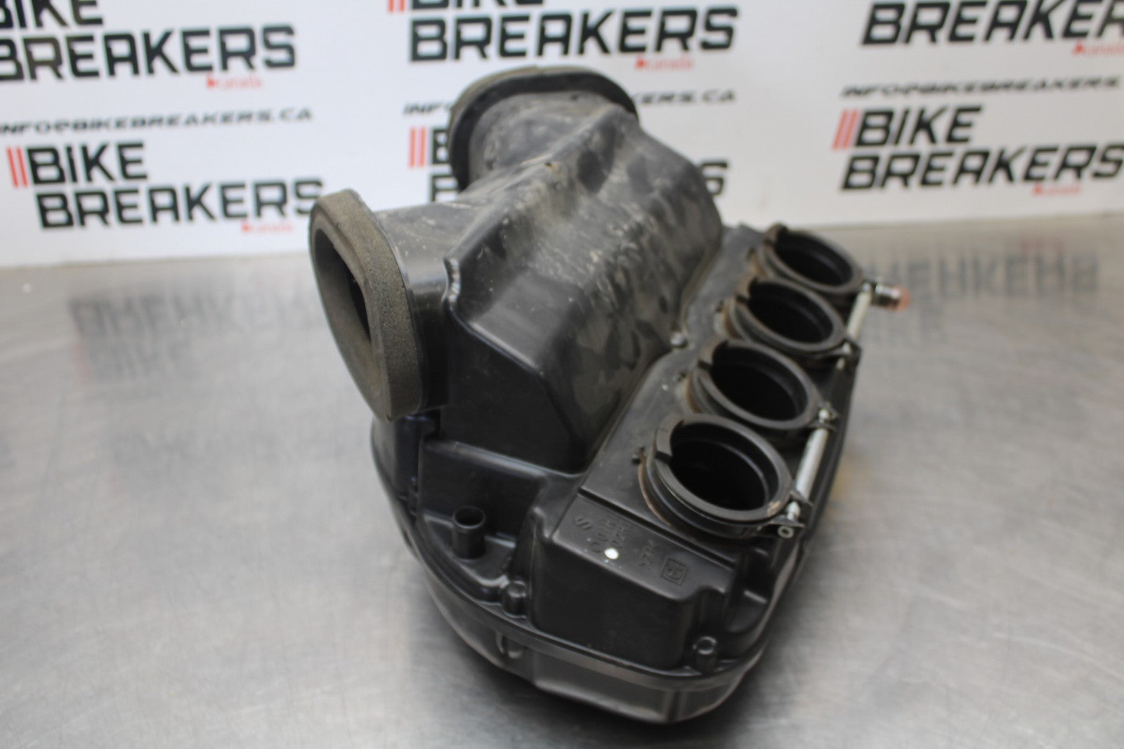 08-10 SUZUKI GSXR 600 AIRBOX AIR INTAKE FILTER BOX BB202
