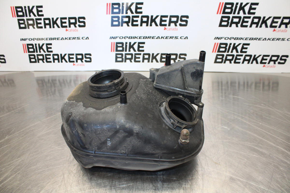 00 SUZUKI SV650 AIRBOX AIR INTAKE FILTER BOX BB156