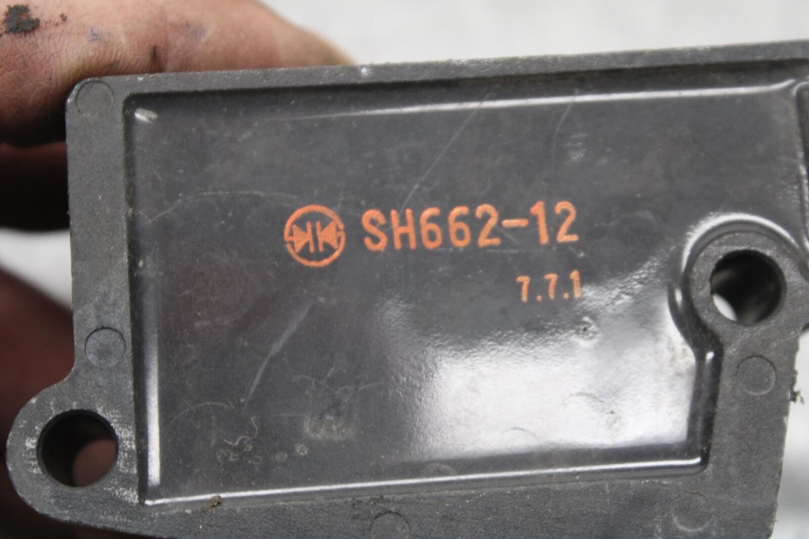 1998 Yamaha Vmax 1200 VMX1200 RECTIFIER VOLTAGE REGULATOR BB620
