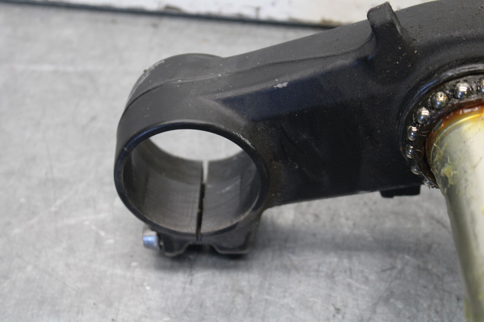 09-12 KAWASAKI NINJA ZX6R ZX600R FRONT FORKS CLAMP LOWER TRIPLE TREE STEM BB656