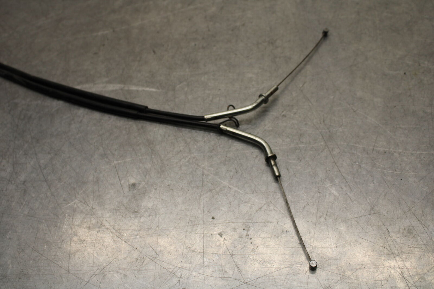 16 KAWASAKI NINJA ZX10R THROTTLE CABLES LINES 54012-0631 BB650