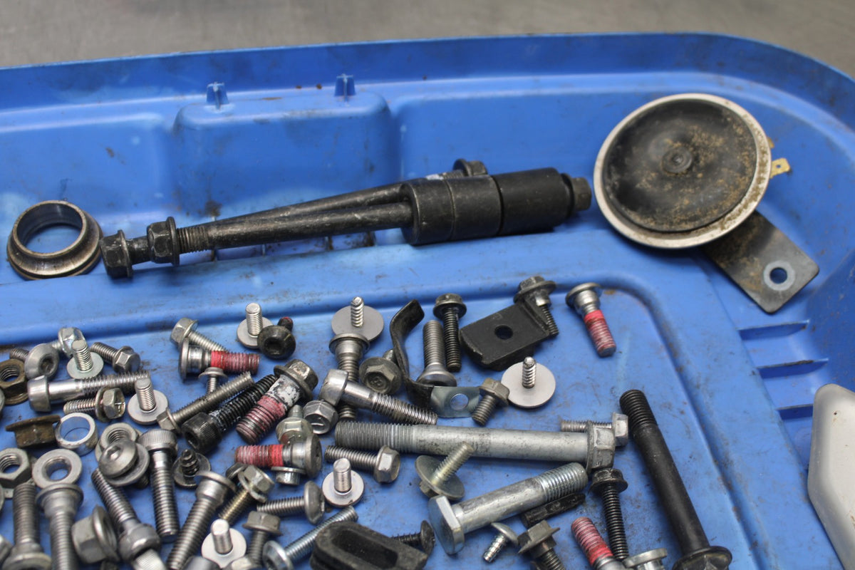 23-26 KAWASAKI NINJA ZX4RR MOUNTING BOLTS HARDWARE SCREWS BB898