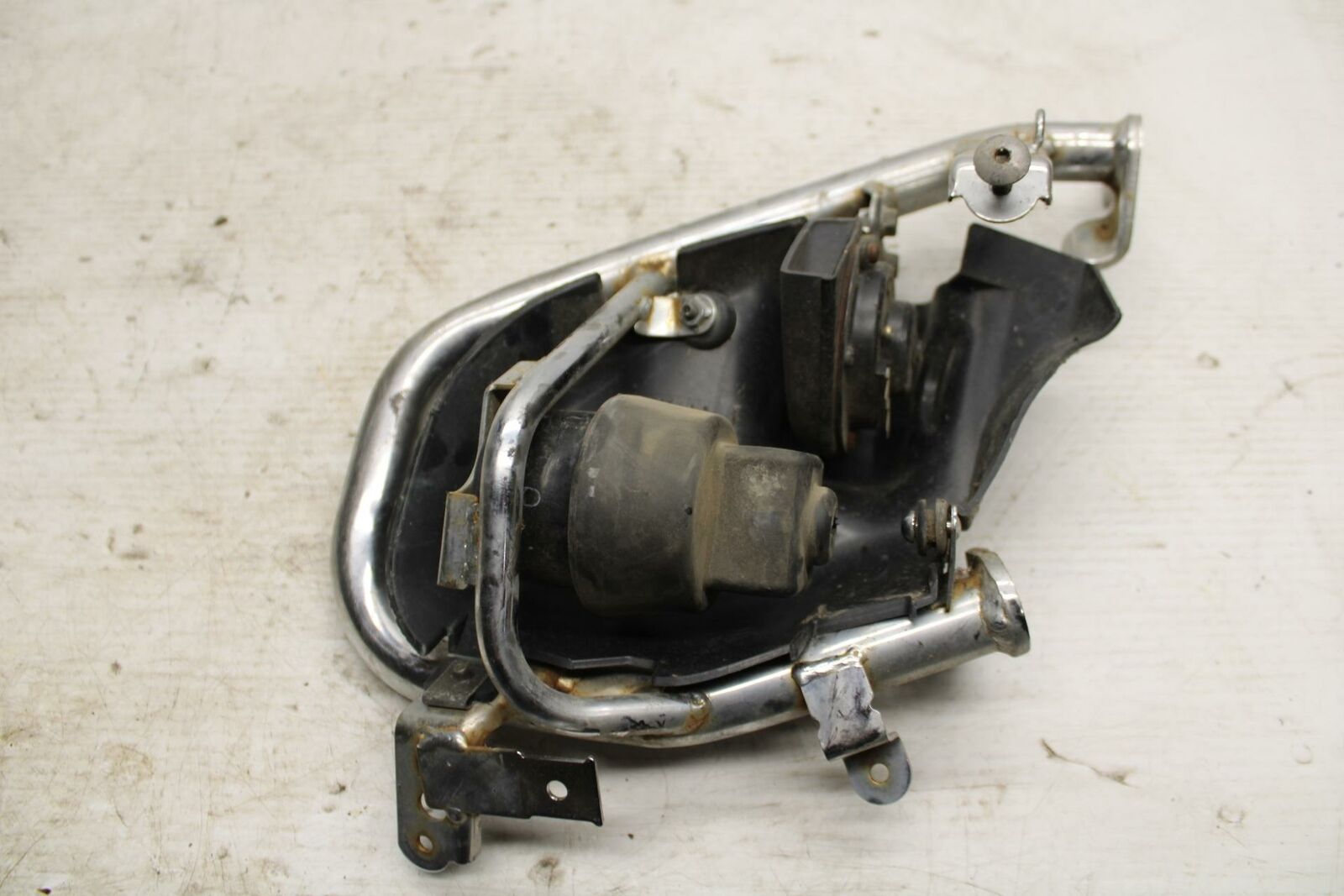07-08 YAMAHA V STAR 1300 ENGINE MOTOR BAR CRASH BB303