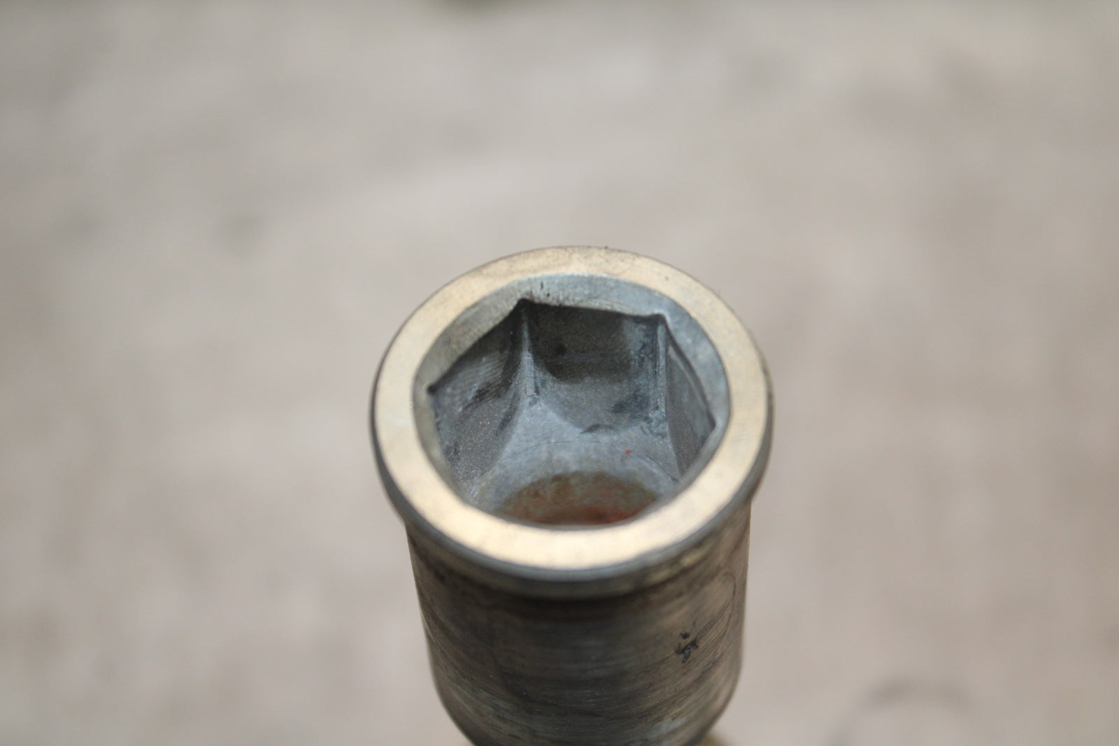 00-02 KAWASAKI NINJA ZX6R FRONT WHEEL RIM AXLE PIVOT BOLT BB750