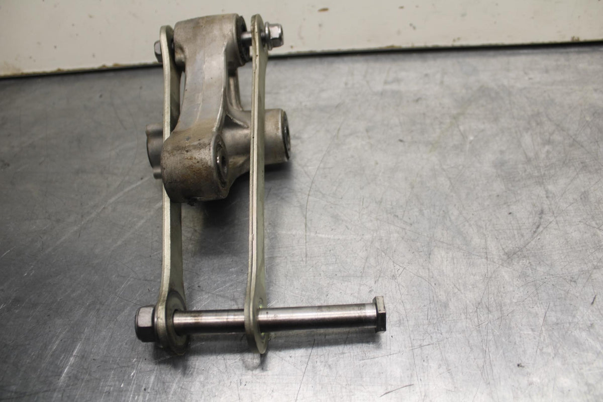 23 KAWASAKI NINJA ZX6R 636 REAR DOGBONE SHOCK LINKAGE LINK BB609