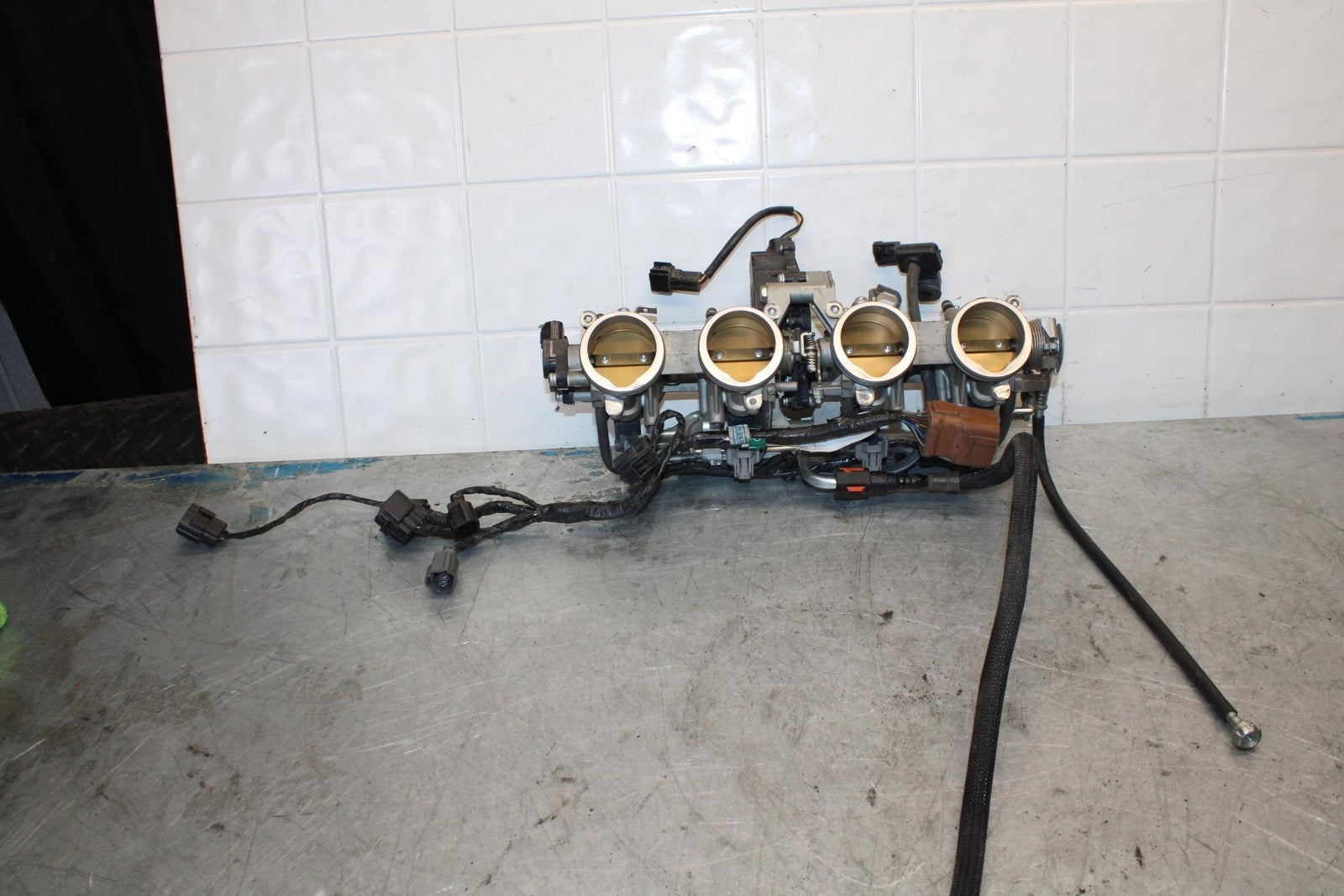 06-07 KAWASAKI NINJA ZX14R MAIN FUEL INJECTORS / THROTTLE BODIES bb433