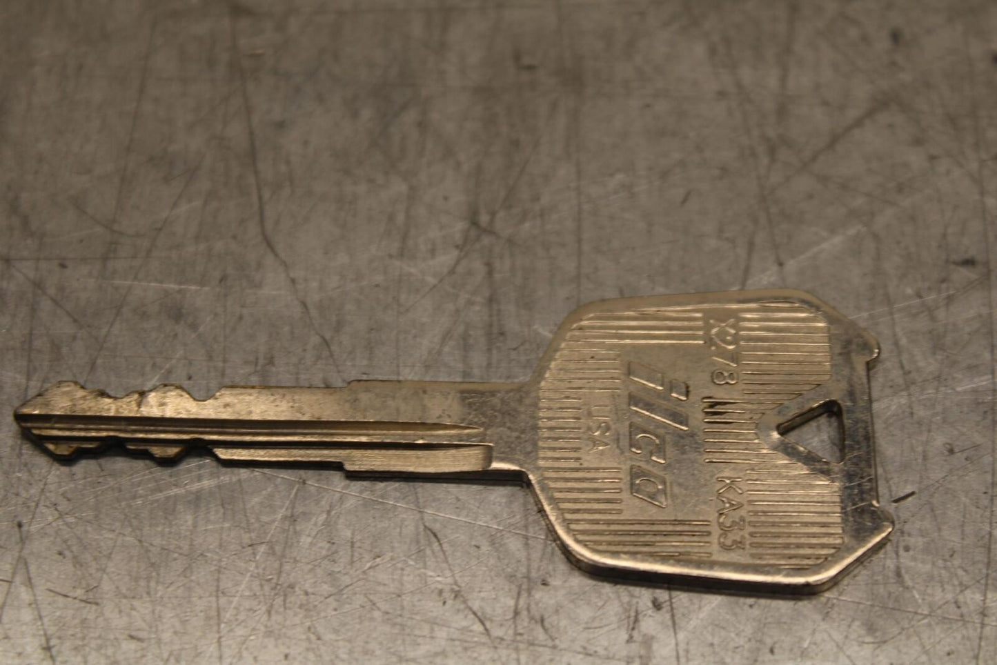 2009 Kawasaki Ninja EX250J IGNITION LOCK KEY SET W/ GAS CAP AND SEAT LOCK BB87