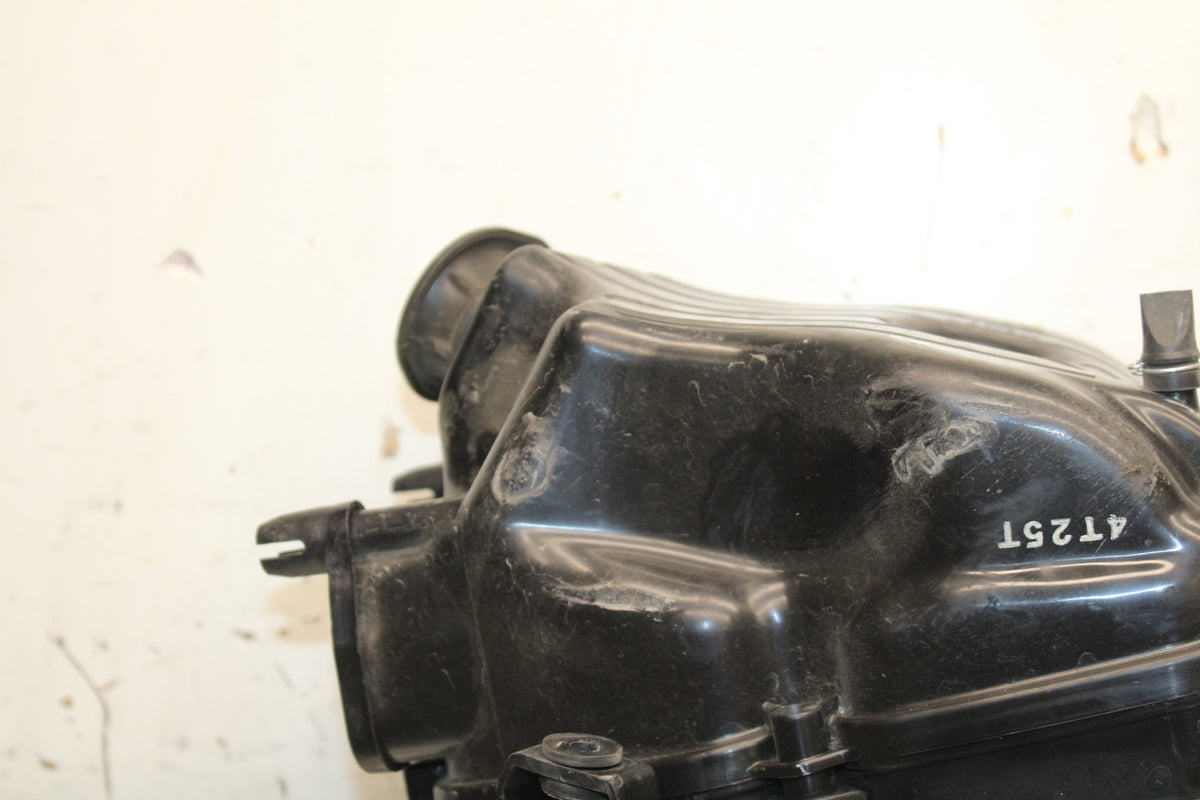 15-16 HONDA CB300F AIRBOX AIR INTAKE FILTER BOX BB740