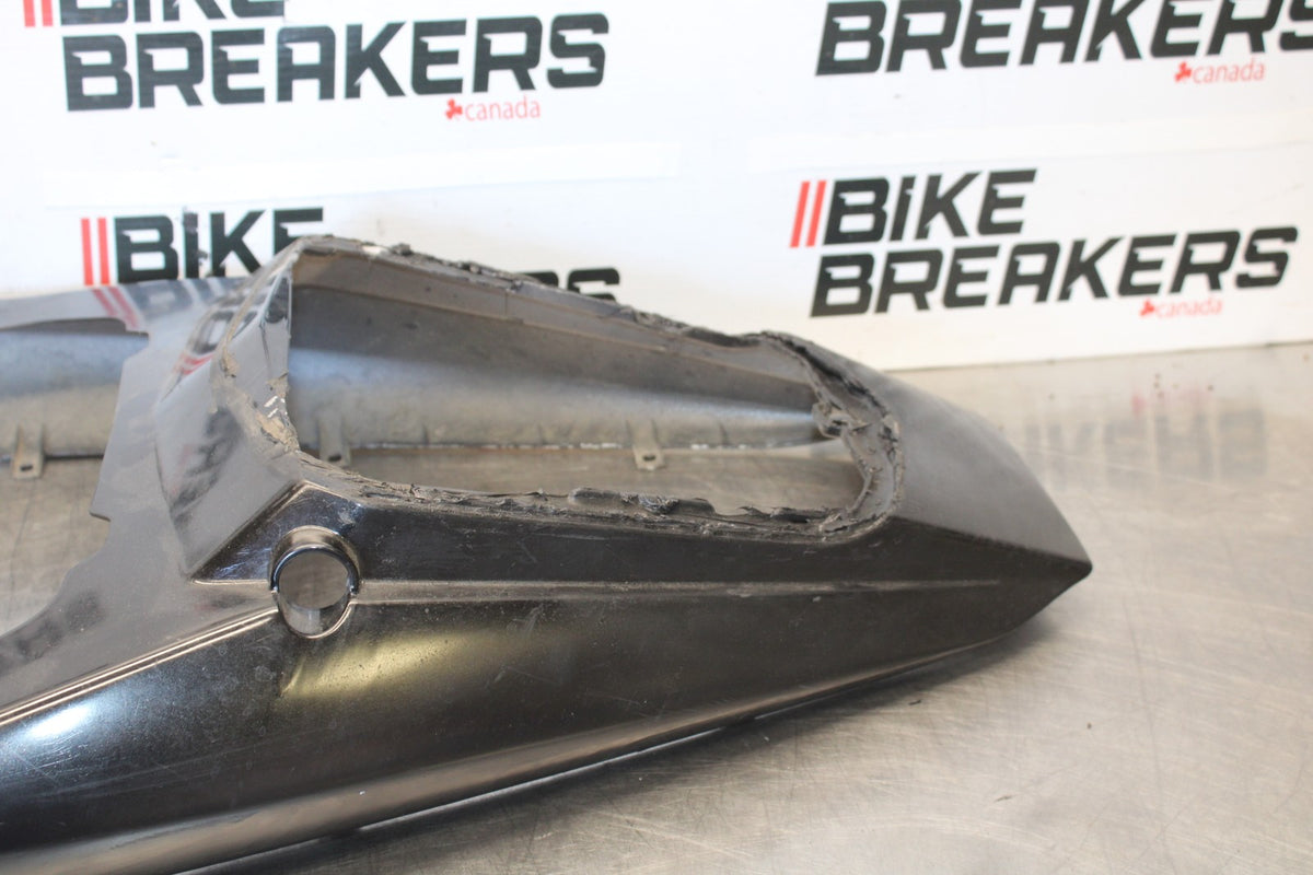 03-04 YAMAHA YZF R6 REAR BACK TAIL FAIRING COWL SHROUD BB890