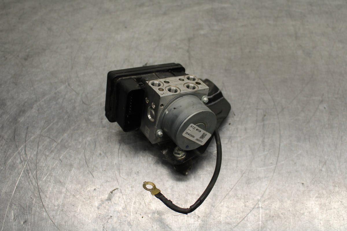 17-24 KTM 390 DUKE ABS PUMP UNIT MODULE BB734