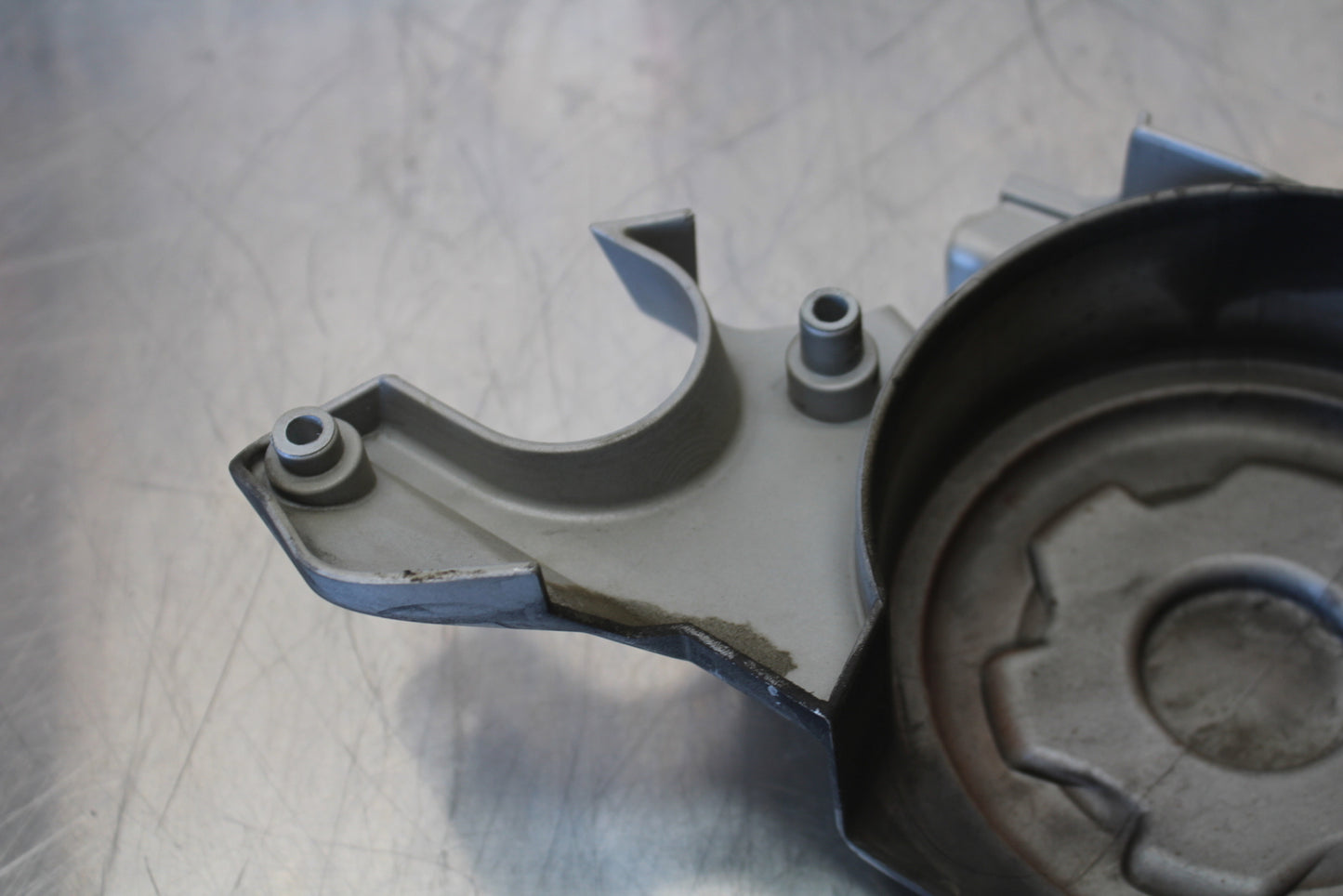 06-12 BMW F800ST ENGINE SPROCKET COVER BB144