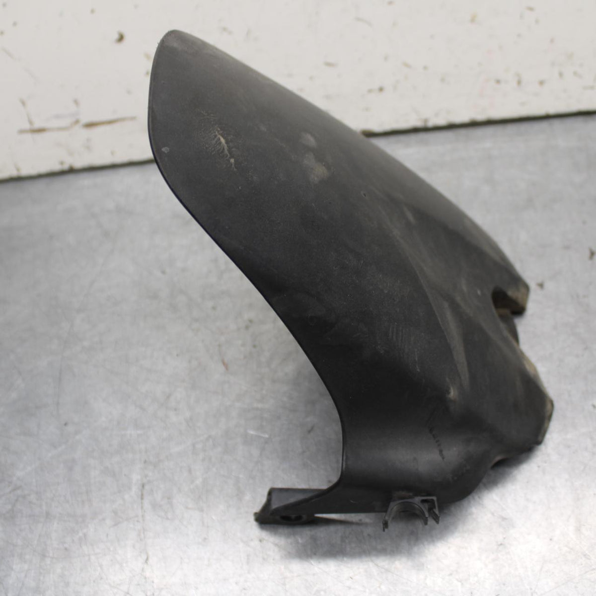 06-07 SUZUKI GSXR750 REAR BACK WHEEL TIRE HUGGER FENDER 63112-01H00 BB645