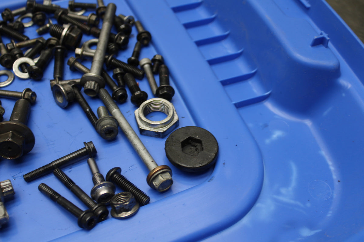 13-18 KAWASAKI NINJA ZX6R ENGINE MOUNTING BOLTS HARDWARE MOTOR SCREWS BB143