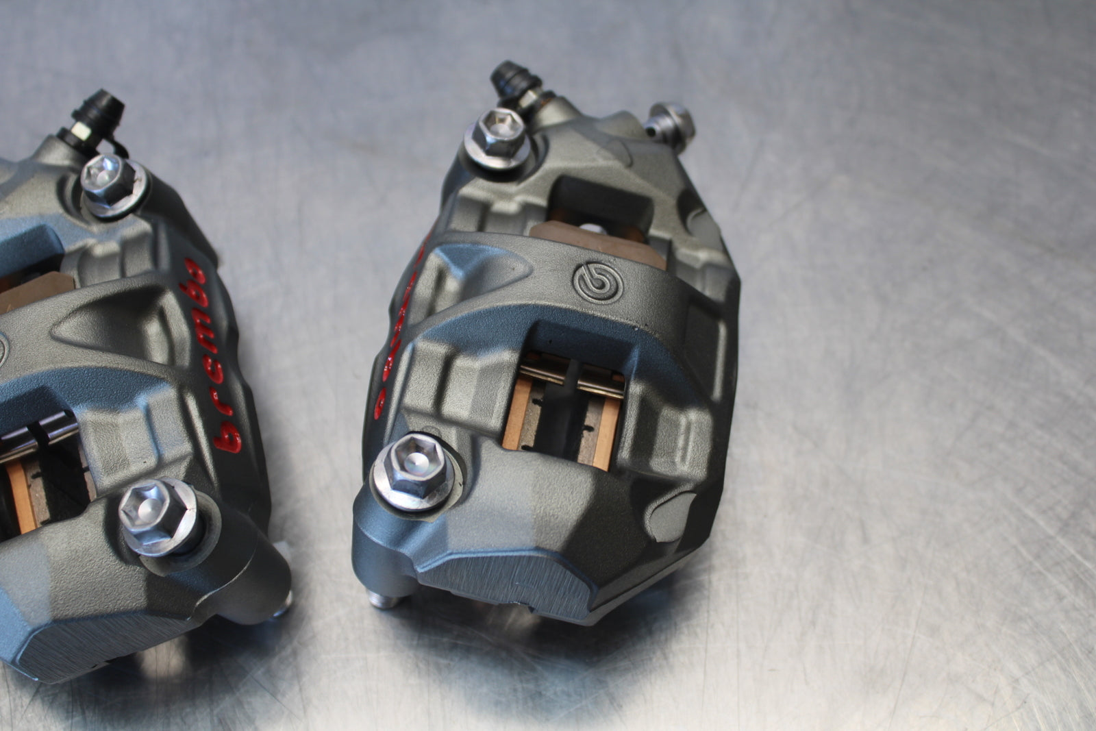 23-24 KAWASAKI NINJA ZX14R NEW!! RIGHT LEFT FRONT BRAKE CALIPER SET PAIR BB169