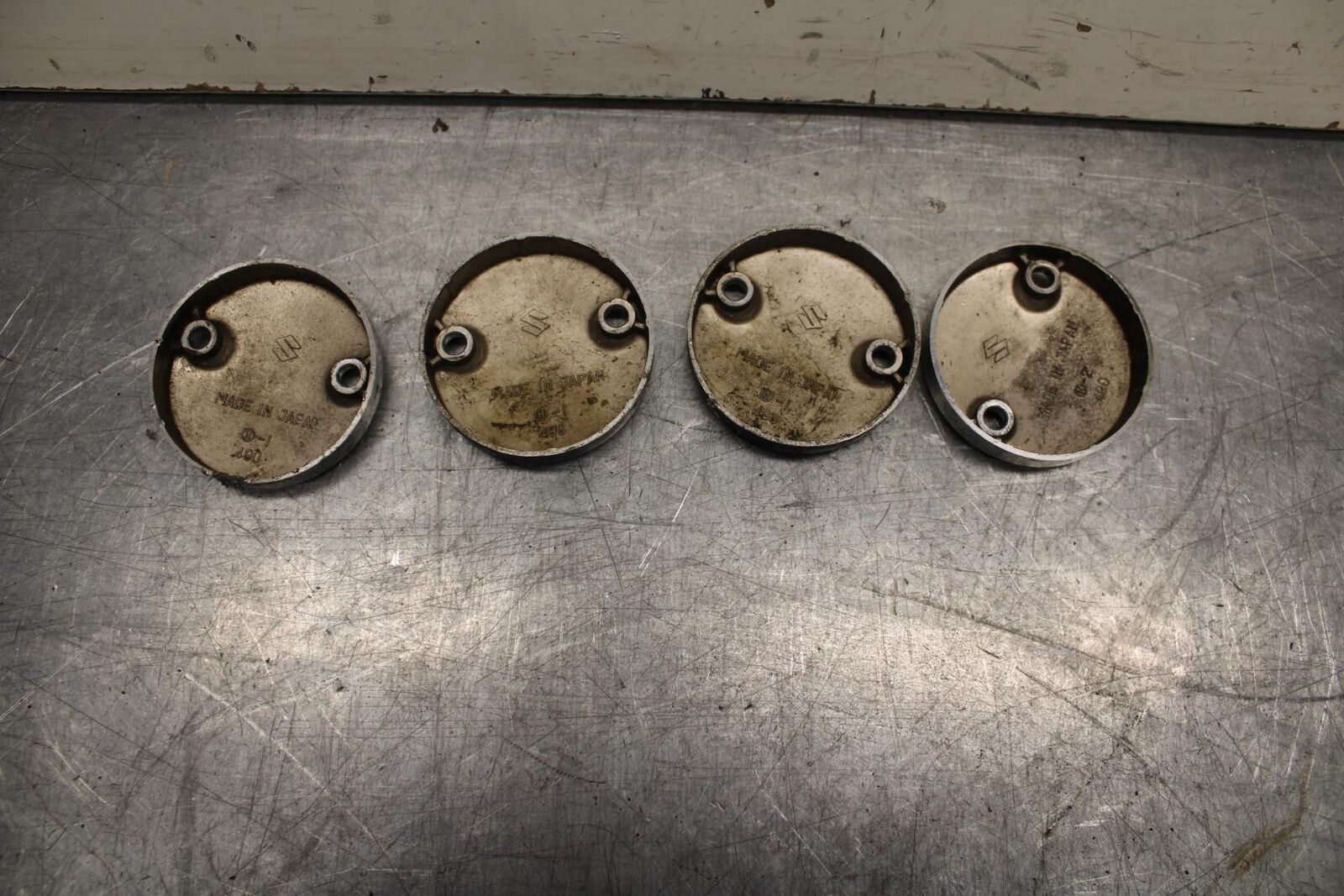 80-81 SUZUKI GS1000 G ENGINE MOTOR CAM CAMSHAFT COVER X4 BB91