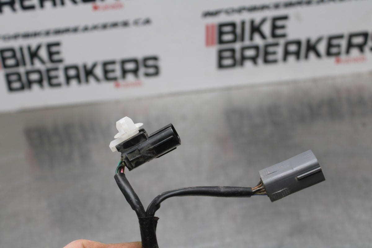 24-25 SUZUKI GSXR1000 LEFT CLIP ON HANDLE HORN SIGNALS SWITCH SWITCHES BB767
