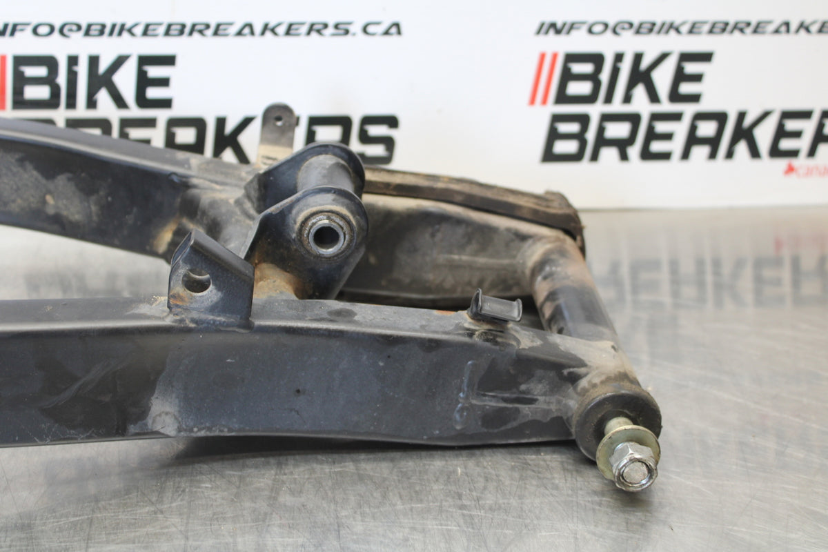 04-09 SUZUKI GS500F REAR SWINGARM BACK SUSPENSION SWING ARM BB165