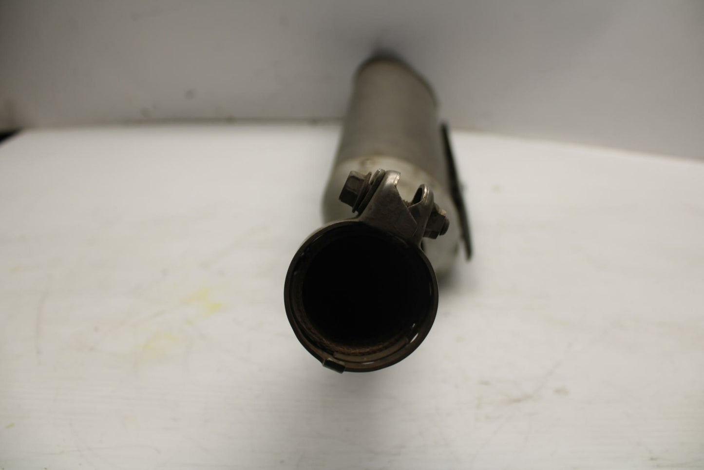 06 YAMAHA YZF R1 EXHAUST PIPE RIGHT MUFFLER SLIP ON CAN SILENCER BB282