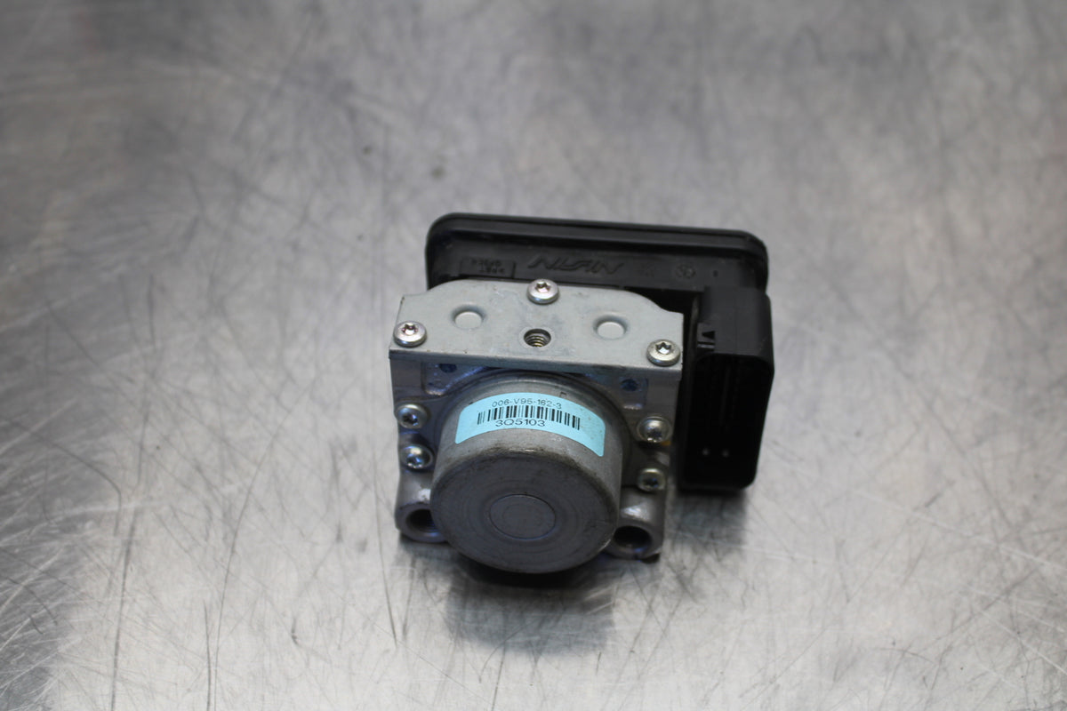 15-16 HONDA CB300F ABS PUMP UNIT MODULE BB150