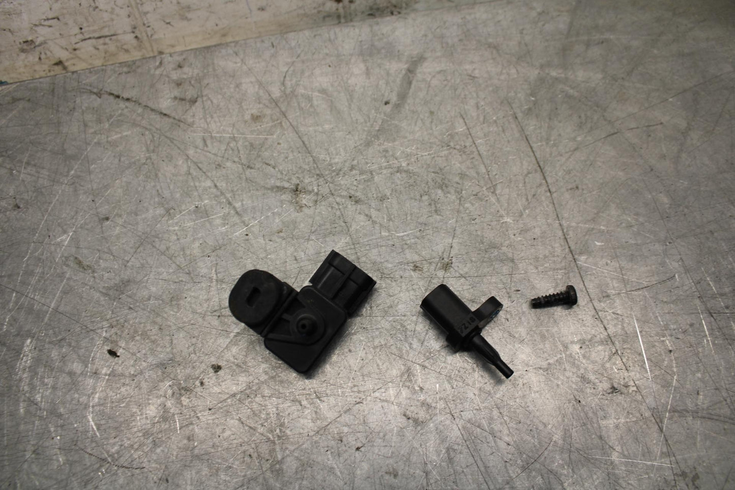 2008 Kawasaki Ninja ZX10R ZX1000E MAP MASS AIR FLOW PRESSURE TEMP SENSOR  BB524