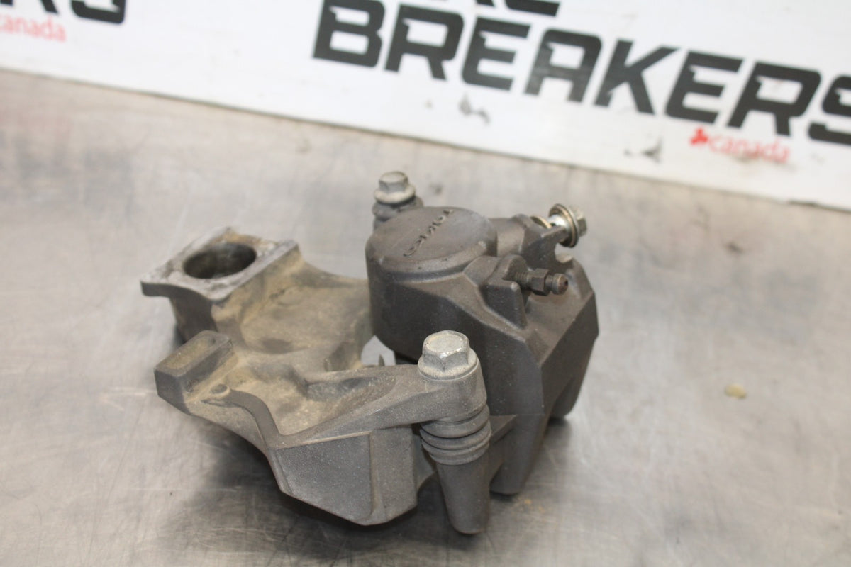 06-07 SUZUKI GSXR600 REAR BACK BRAKE CALIPER W MOUNT BRACKET BB836
